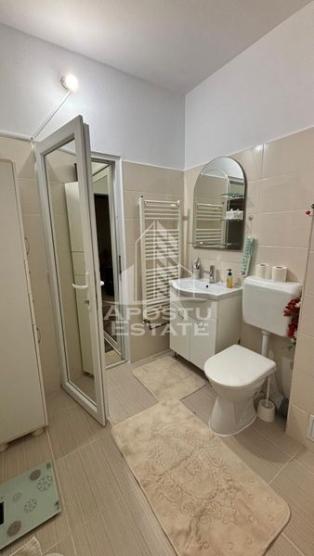 Apartament cu 2 dormitoare, doua bai in Complex, centrala termica