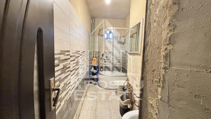 Apartament cu 3 camere, etaj intermedier, Zona Spitalul Judetean