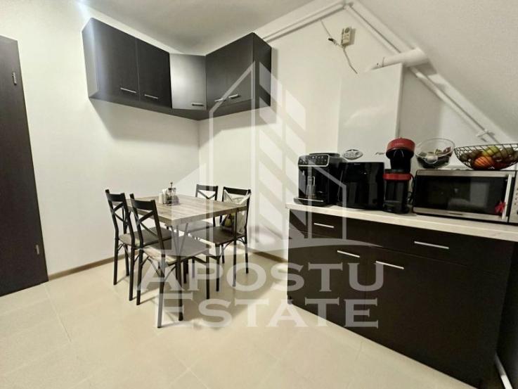 Apartament cu 3 camere, complet mobilat si utilat, zona Dambovita