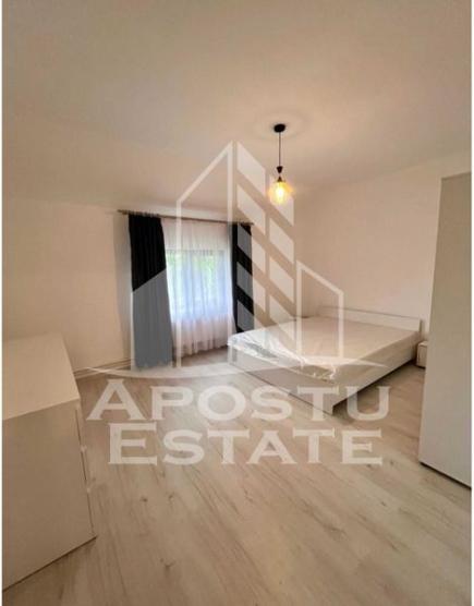 Apartament semidecomandat, modern, zona C.Rosie, 55mp