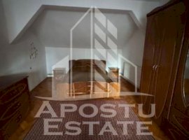 Se inchriaza apartament (penthouse), intr-o casa, zona C. Studentesc