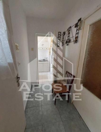 Apartament cu 2 camere decomandate, 50mp, zona Torontalului