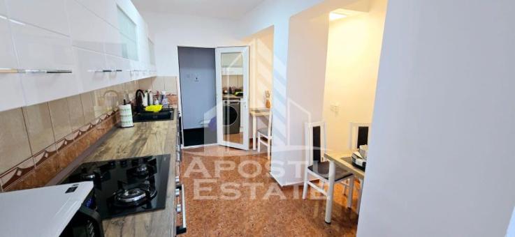 Apartament cu 4 garsoniere, centrala proprie, zona Dacia