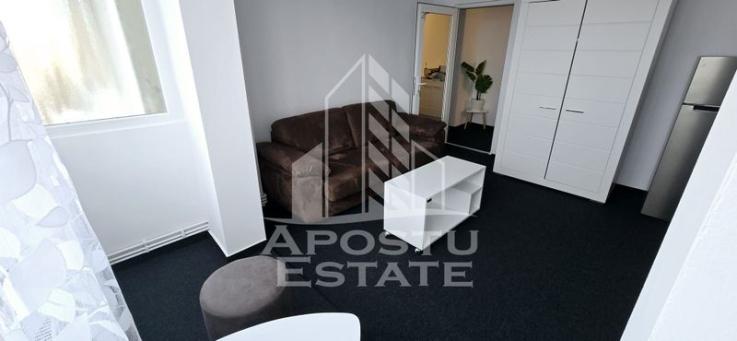 Apartament cu 4 garsoniere, centrala proprie, zona Dacia