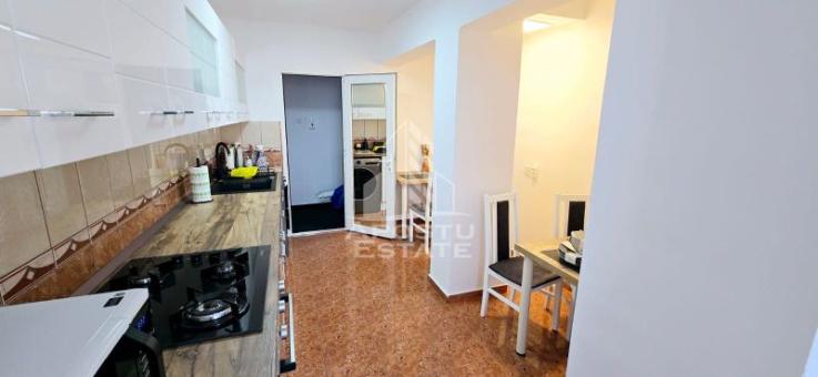 Apartament cu 4 garsoniere, centrala proprie, zona Dacia