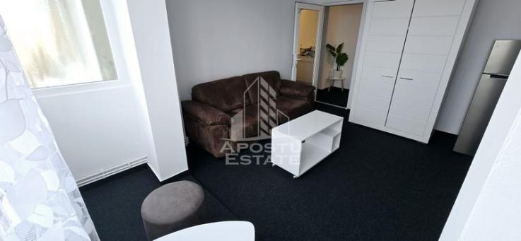 Apartament cu 4 garsoniere, centrala proprie, zona Dacia