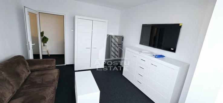 Apartament cu 4 garsoniere, centrala proprie, zona Dacia