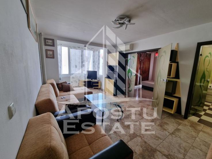 Apartament 2 camere, ultracentral, clima si centrala proprie