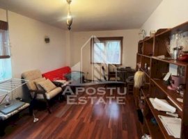 Apartament 2 camere decomandat , centrala proprie !