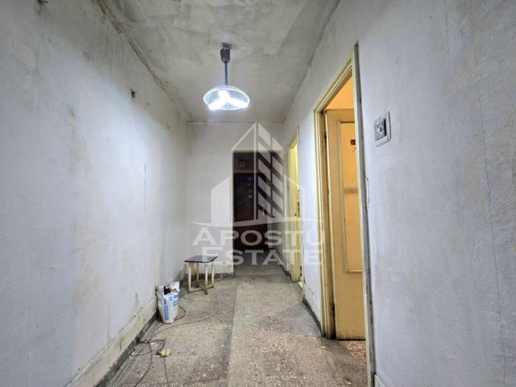 Apartament cu 4 camere, etaj intermediar,  Circumvalatiunii - Gh Lazar