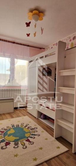 Apartament cu 4 camere, renovat, centrala proprie, zona Bucovina