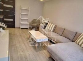 Apartament 3 camere,decomandat,bloc cu lft,zona Sala Olimpia