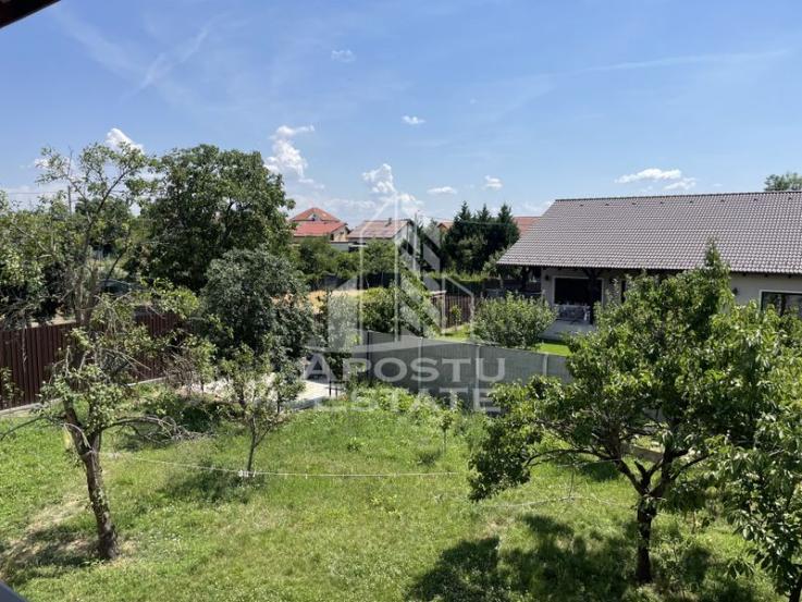 Apartament 2 camere, curte comuna, loc de parcare, zona Buziasului