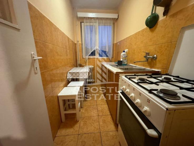 Apartament cu 2 camere, complexul studentesc