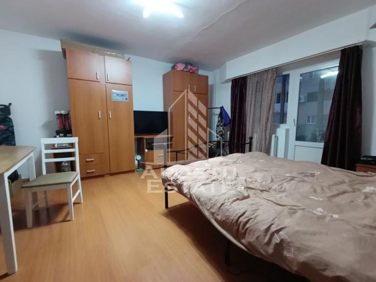 Apartament 1 camera, centrala proprie, balcon inchis, etaj 2, Steaua!