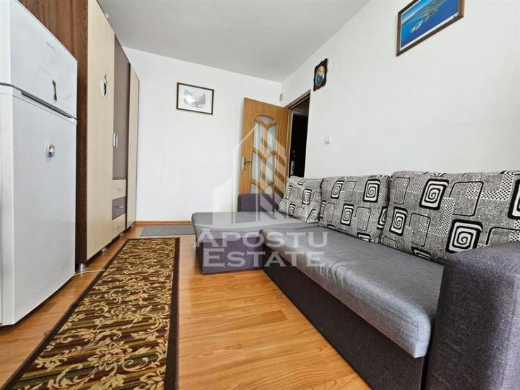 Apartament cu 1 camera, centrala proprie, zona Telegrafului