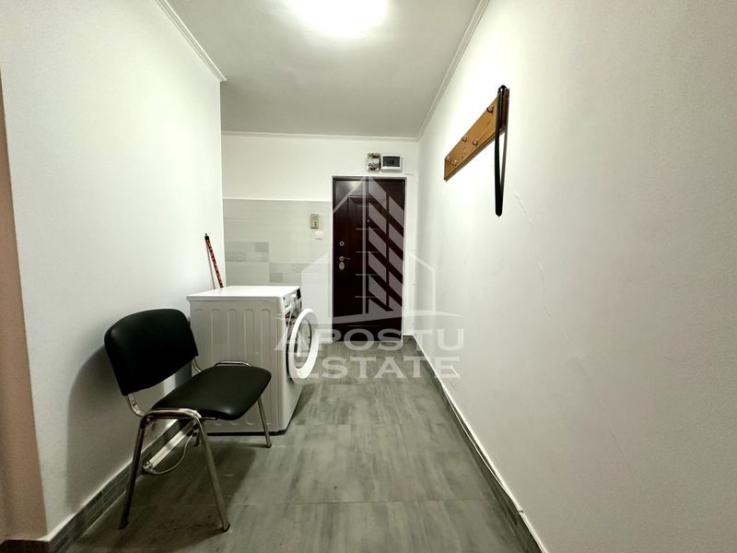 Apartament cu o camera, renovat, mobilat, zona Girocului