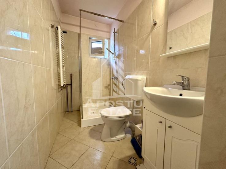 Apartament cu o camera, renovat, mobilat, zona Girocului