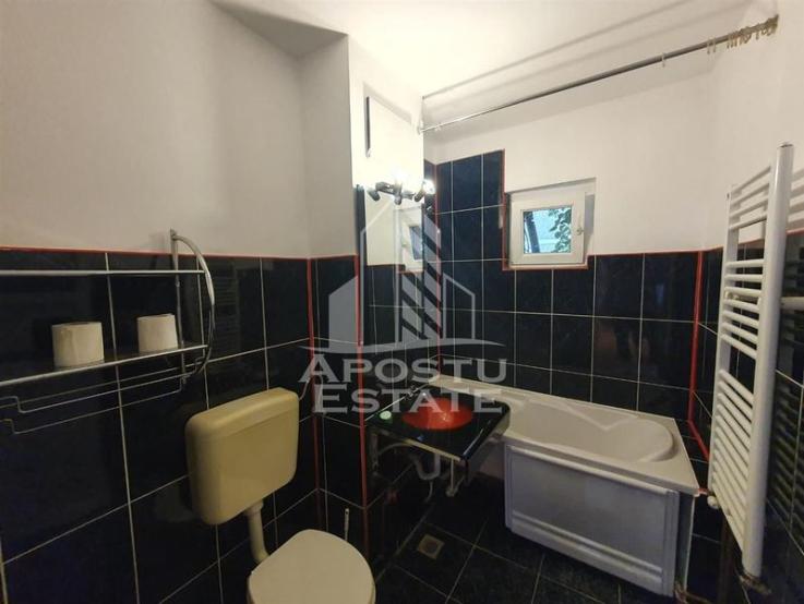 Apartament cu 4 camere 2 bai si 2 balcoane, Aradului