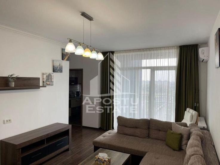 Apartament cu 3 camere, priveliste superba, in Complexul Studentesc