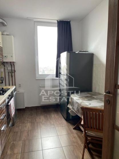 Apartament cu 3 camere, priveliste superba, in Complexul Studentesc