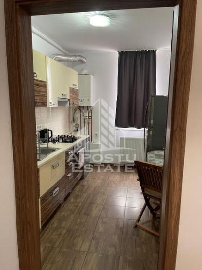 Apartament cu 3 camere, priveliste superba, in Complexul Studentesc