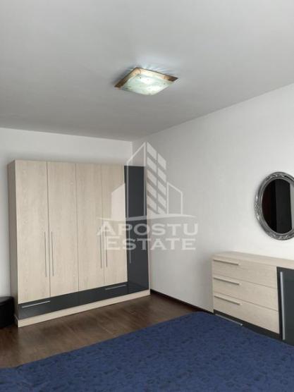 Apartament cu 3 camere, priveliste superba, in Complexul Studentesc