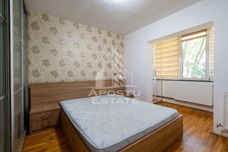 Apartament cu 3 camere, decomandat, 2 bai si 2 balcoane, Girocului