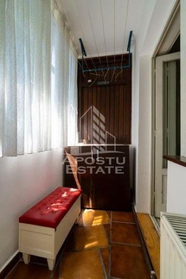 Apartament cu 3 camere, decomandat, 2 bai si 2 balcoane, Girocului