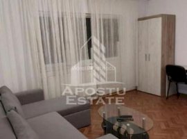 Apartament cu 3 camere, 2 bai, Centrala Proprie, Compelex Studentesc