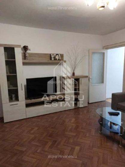 Apartament cu 3 camere, 2 bai, Centrala Proprie, Compelex Studentesc