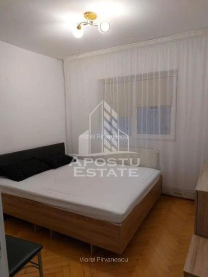 Apartament cu 3 camere, 2 bai, Centrala Proprie, Compelex Studentesc