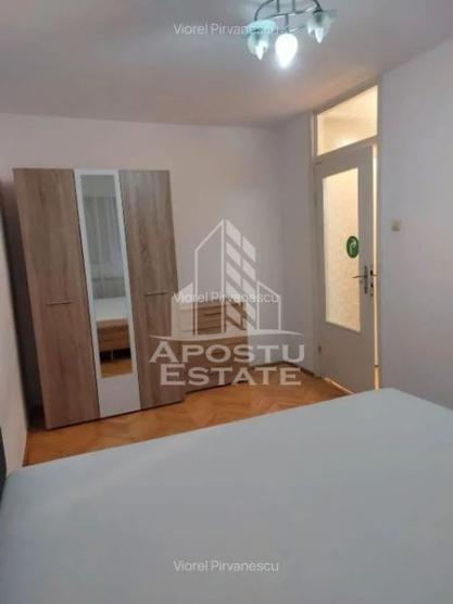 Apartament cu 3 camere, 2 bai, Centrala Proprie, Compelex Studentesc