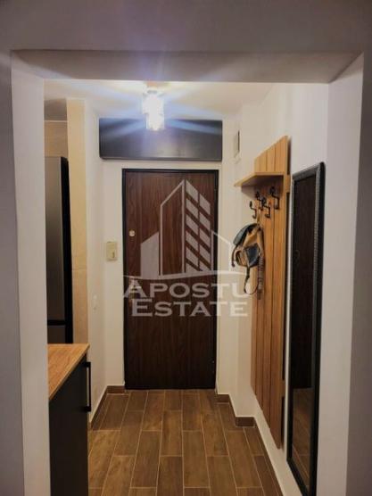 Proprietar , inchiriez apartament cu 2 camere , cu centrala proprie !