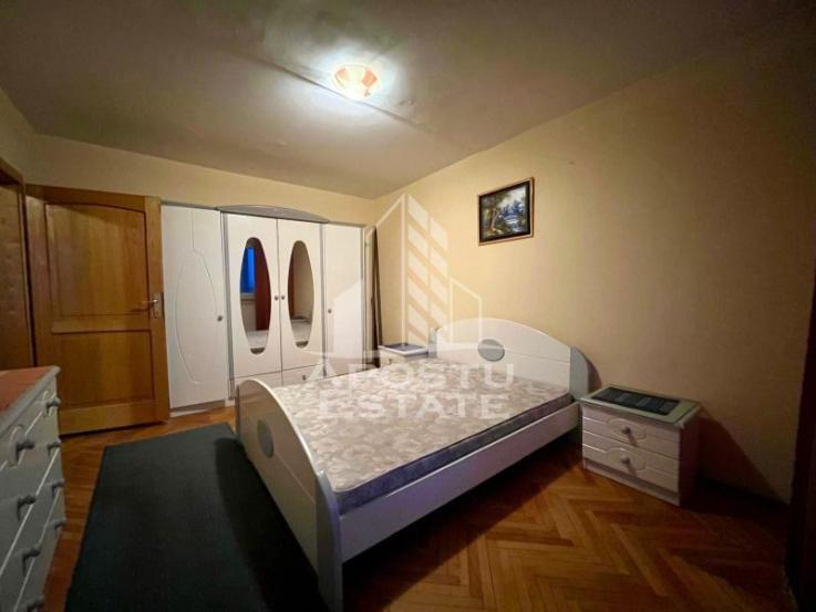 Apartament 3 camere,centrala proprie,lift,zona Saguui