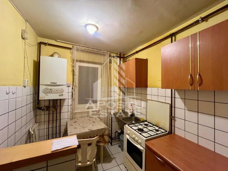 Apartament 3 camere,centrala proprie,lift,zona Saguui