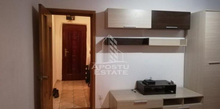 Apartament 2 camere, centrala proprie, 50mp, zona UVT