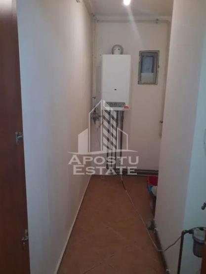 Apartament cu 2 camere, Centrala Proprie, Lunei