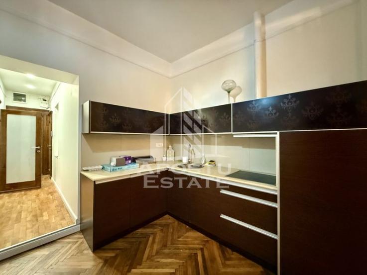 Apartament 2 camere, renovat, centrala, cladire istorica, Baile Neptun