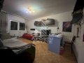 Apartament cu 2 camere, decomandat, etaj intermedar, zona Dambovita