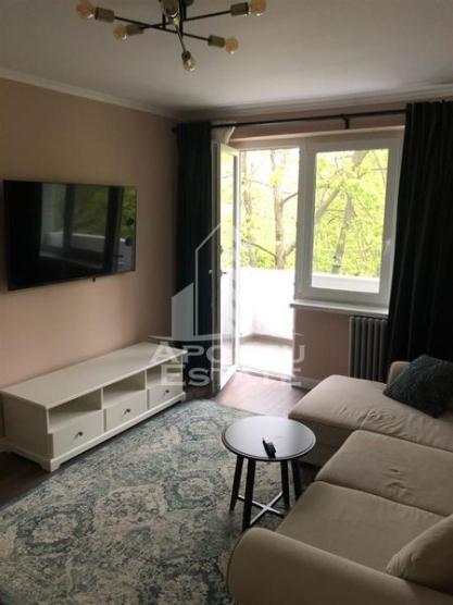 Apartament cu 3 camere etaj intermediar zona Tipografilor