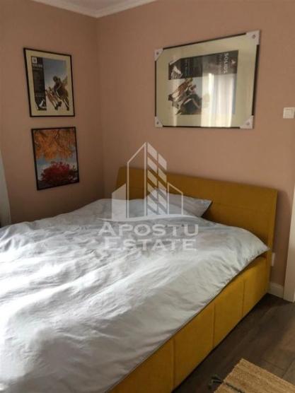 Apartament cu 3 camere etaj intermediar zona Tipografilor