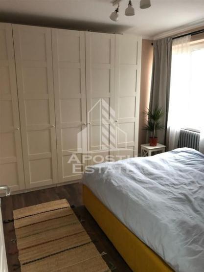 Apartament cu 3 camere etaj intermediar zona Tipografilor