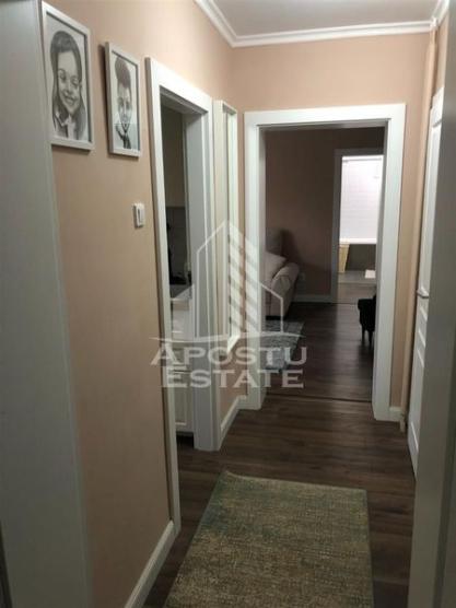 Apartament cu 3 camere etaj intermediar zona Tipografilor