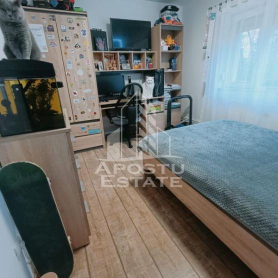 Apartament cu 3 camere, centrala proprie lanag Iulius Town