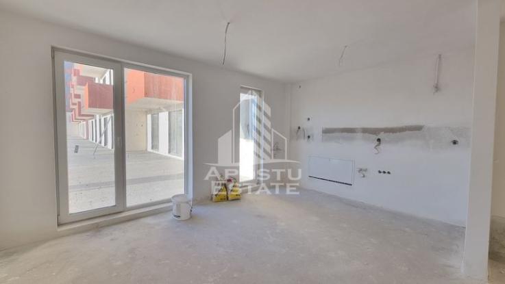 Apartament 3 camere, bloc nou, loc de parcare, zona Torontalului