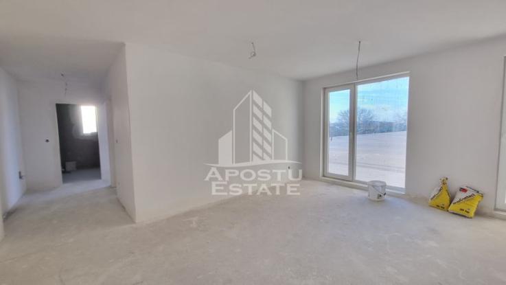 Apartament 3 camere, bloc nou, loc de parcare, zona Torontalului