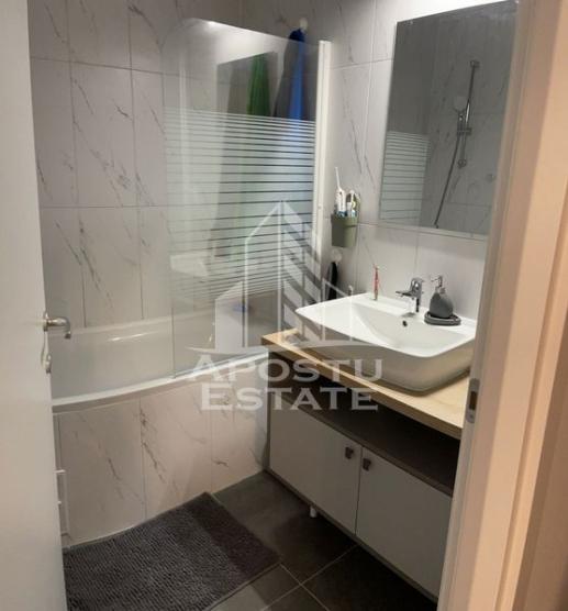 Apartament modern cu 3 camere, 2 bai, zona Lipovei