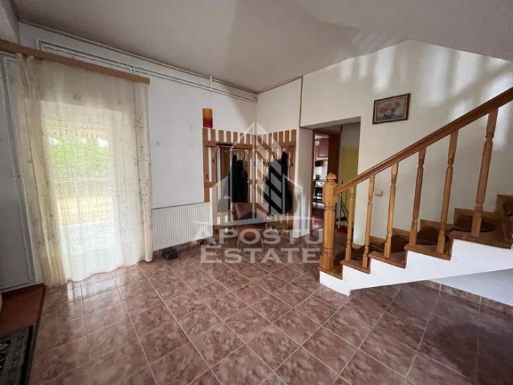 Casa individuala cu 7 camere,  P+M, zona Calea Martirilor