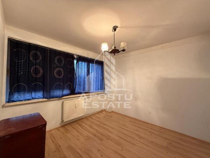 Apartament 3 camere, ultracentral, etaj intermediar – Preț avantajos!